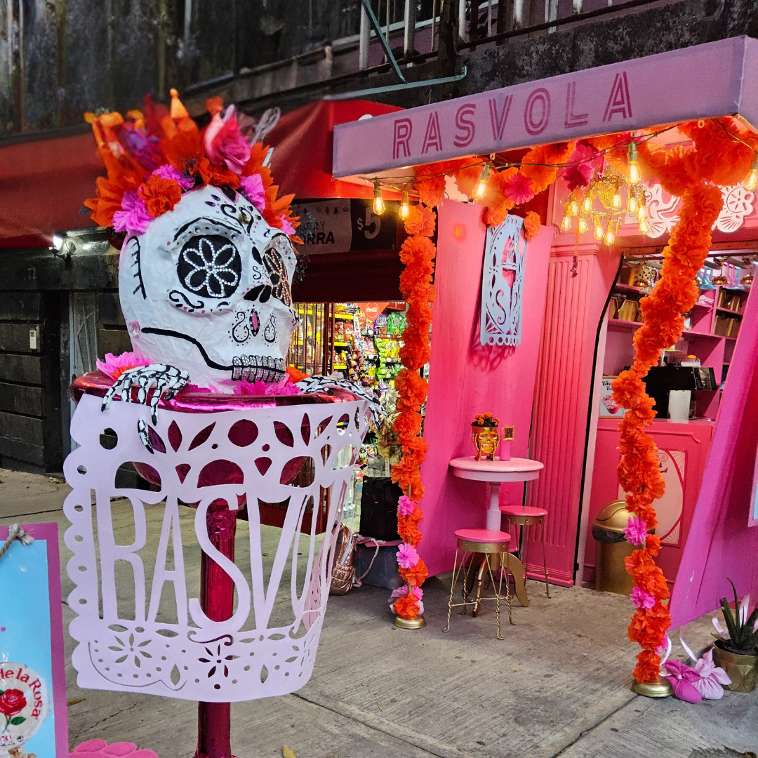 Storefront photo of Rasvola's ice cream shop in Roma Norte, Mexico City